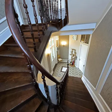 Astrid's Place By Ardenne Places ספא