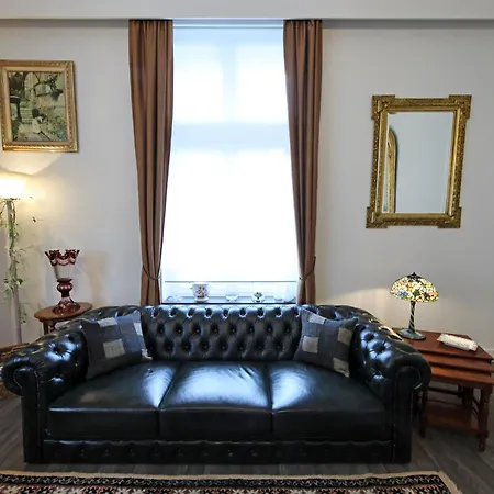 Astrid's Place By Ardenne Places Апартаменты *